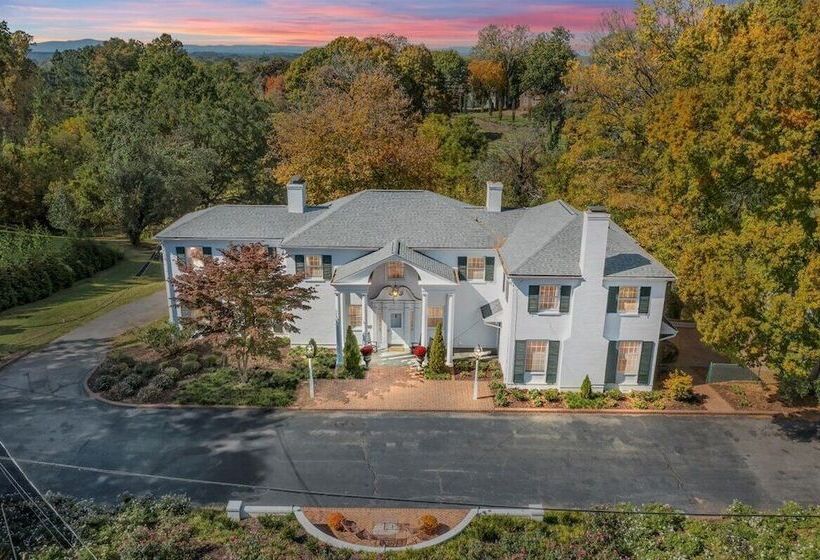 민박 The Oakdale Inn