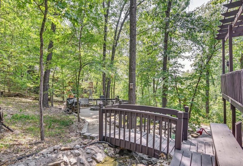 3 Mi To Table Rock Lake: Cabin W/ Fire Pit!