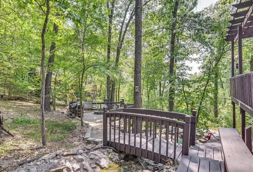 3 Mi To Table Rock Lake: Cabin W/ Fire Pit!