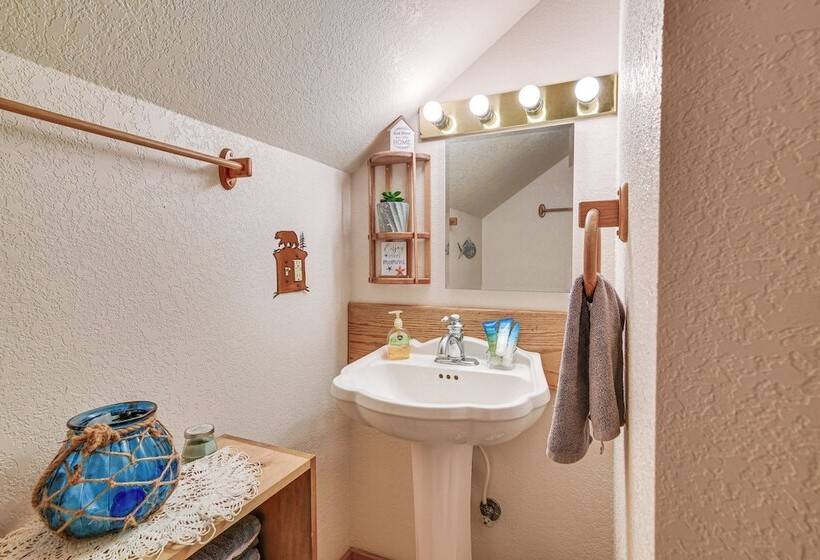 3 Mi To Table Rock Lake: Cabin W/ Fire Pit!