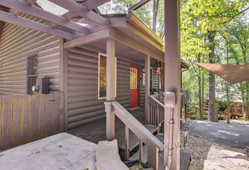 3 Mi To Table Rock Lake: Cabin W/ Fire Pit!