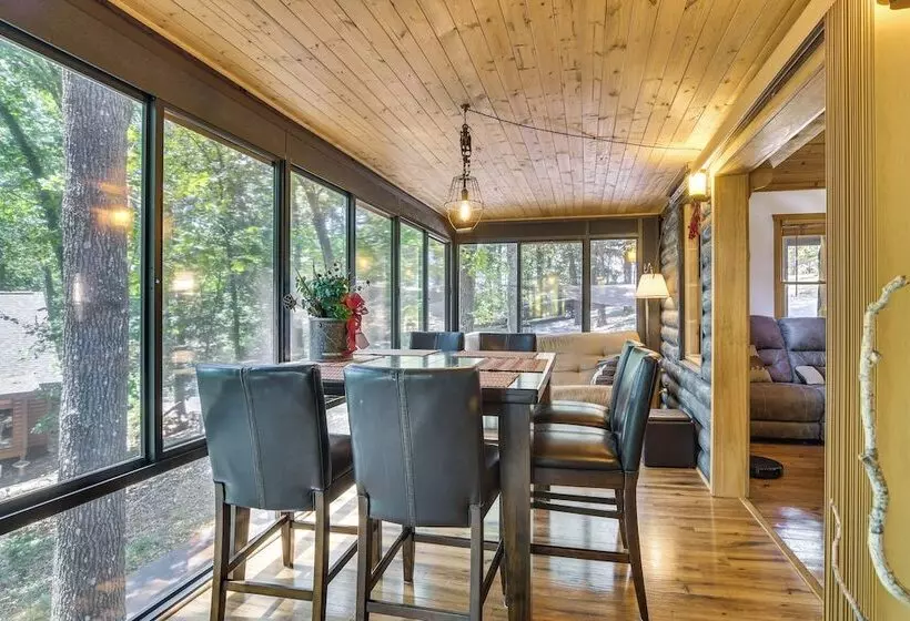 3 Mi To Table Rock Lake: Cabin W/ Fire Pit!