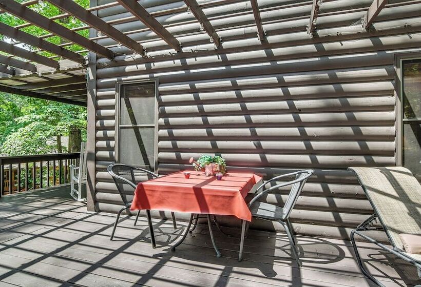 3 Mi To Table Rock Lake: Cabin W/ Fire Pit!