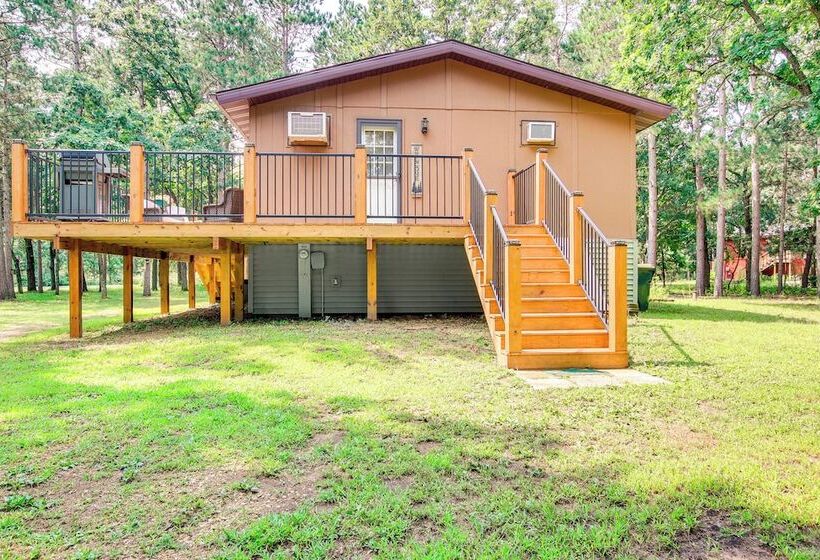 Central Wisconsin Cabin: Golf, Lakes & Trails!