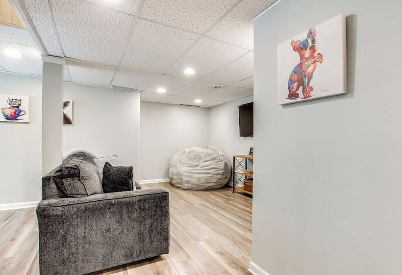 Central Wisconsin Cabin: Golf, Lakes & Trails!