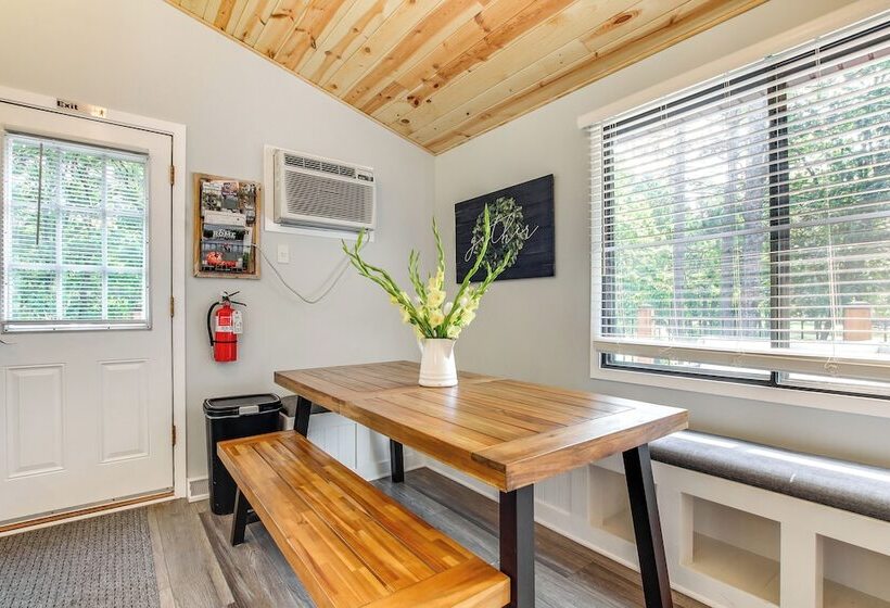 Central Wisconsin Cabin: Golf, Lakes & Trails!