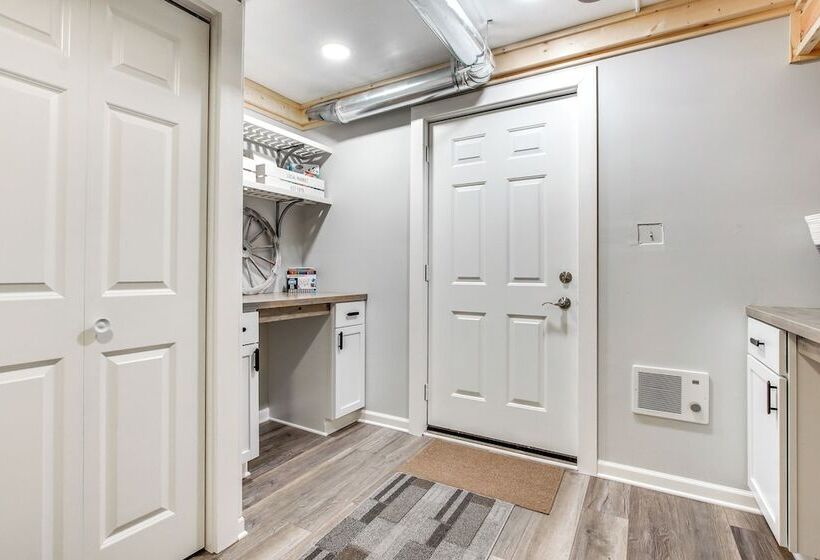 Central Wisconsin Cabin: Golf, Lakes & Trails!