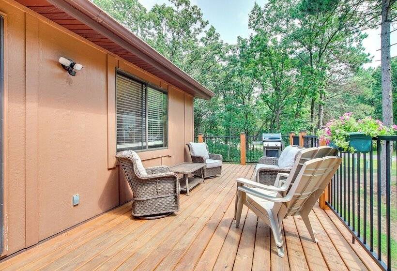 Central Wisconsin Cabin: Golf, Lakes & Trails!