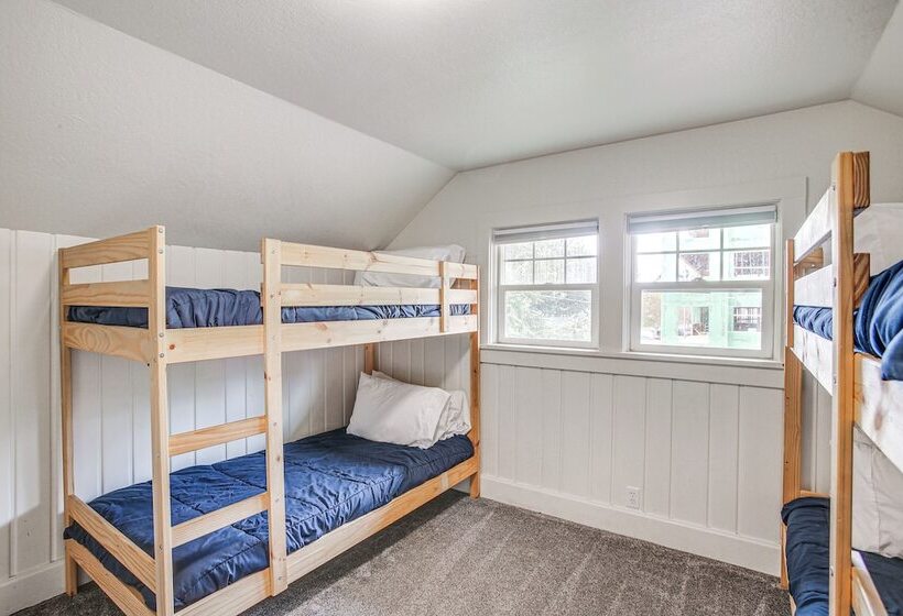 Chic Coeur D Alene Home W/ Patio, 1 Mi To Downtown