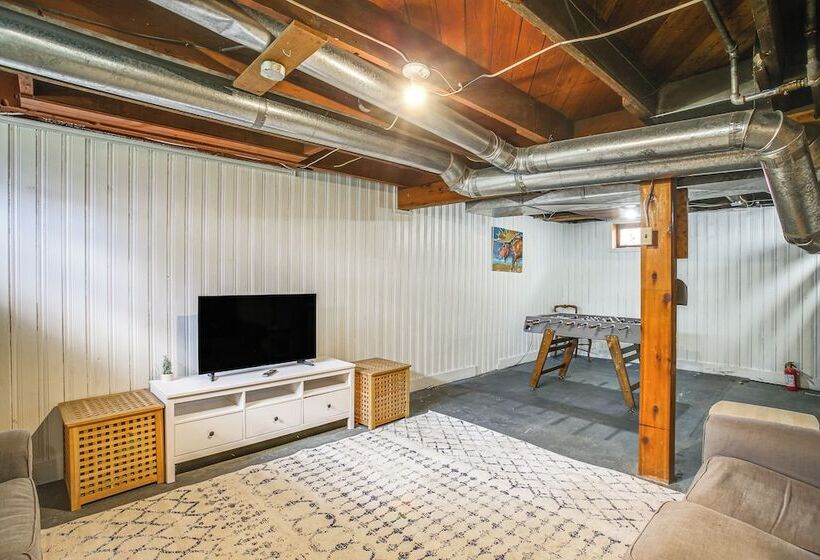 Chic Coeur D Alene Home W/ Patio, 1 Mi To Downtown