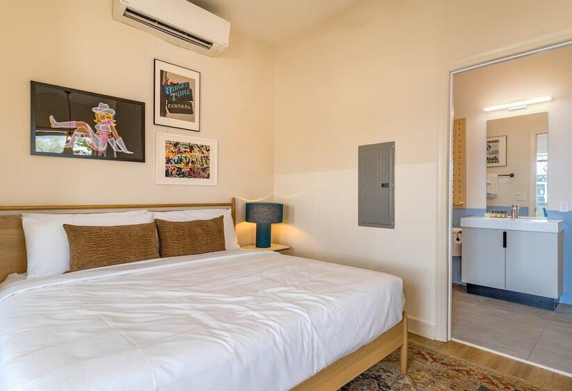 Conway Full B Buyout By Avantstay Sleeps 30