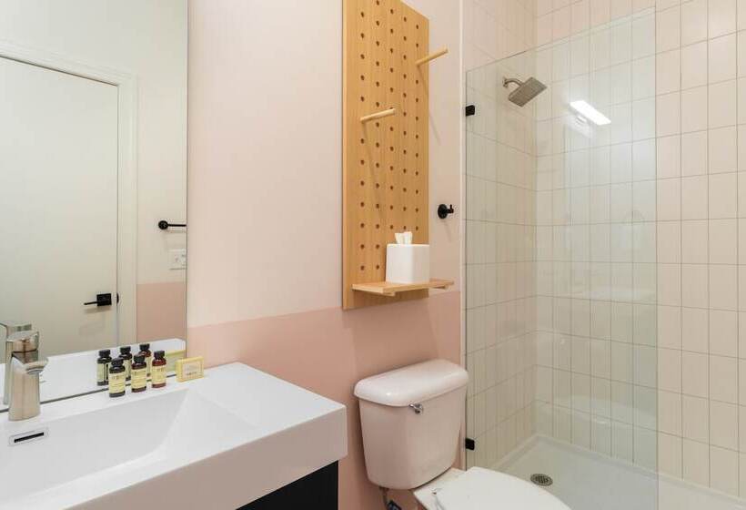 Conway Full B Buyout By Avantstay Sleeps 30