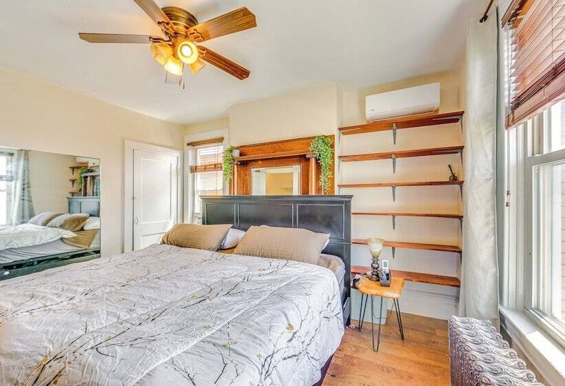 Dog Friendly Pittsburgh Home, 3 Mi To Downtown!