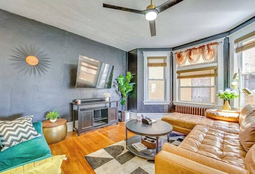 Dog Friendly Pittsburgh Home, 3 Mi To Downtown!