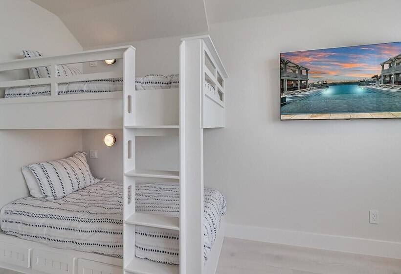 Friday S Comin  132 Bar