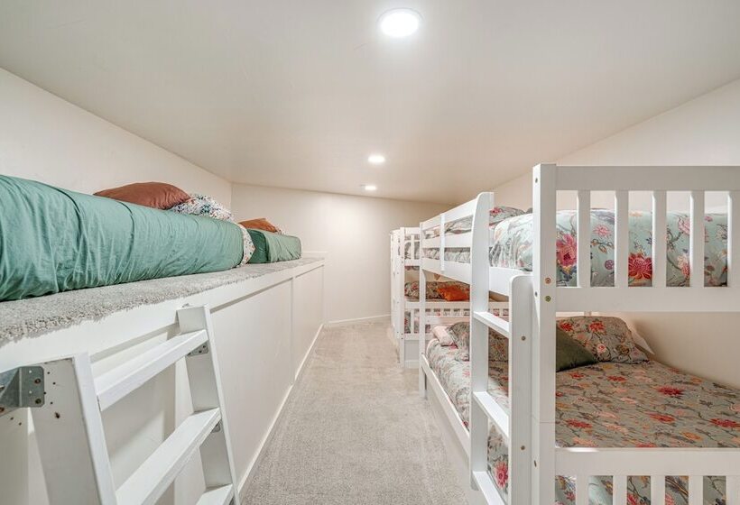 Group Friendly Panguitch Cabin Near Nat L Parks!