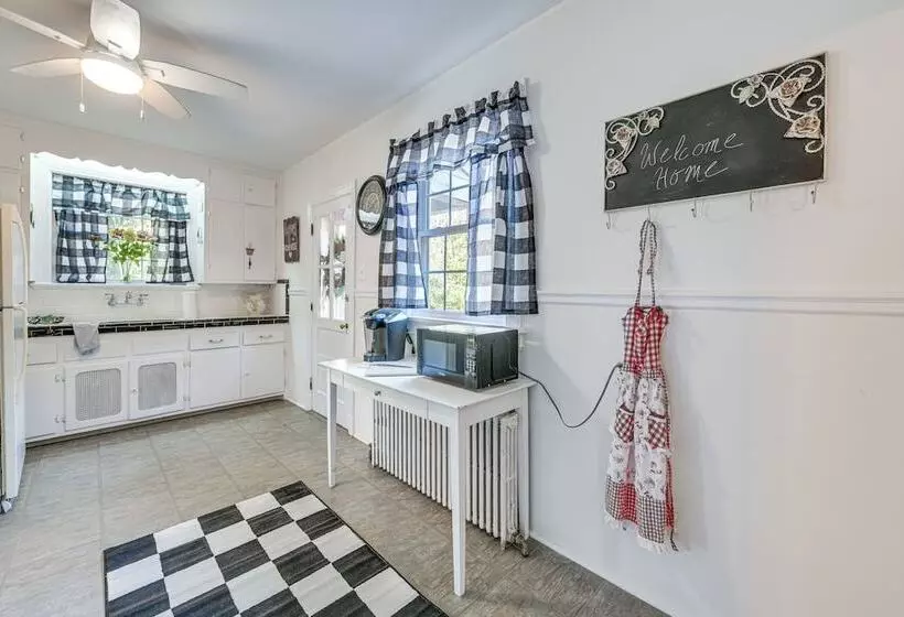 Historic Glen Allen Home ~ 11 Mi To Richmond!