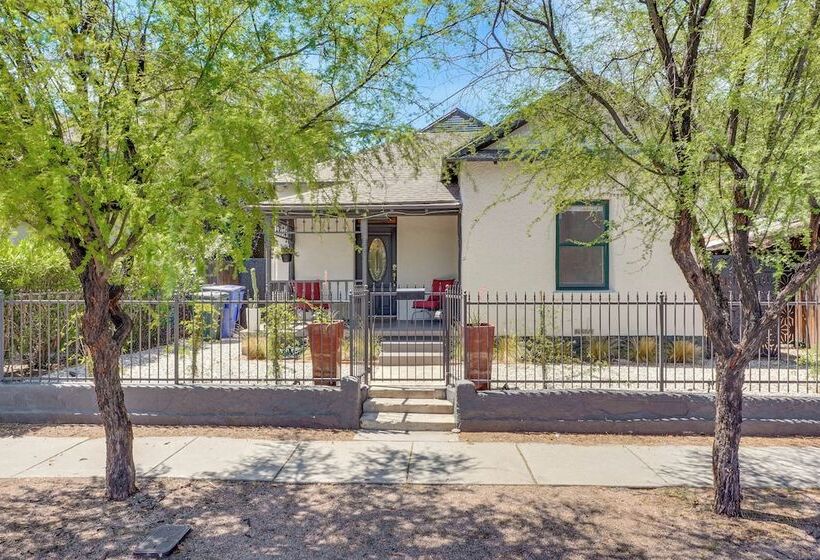 < 1 Mi To Downtown: Historic Tucson Home W/ Patio