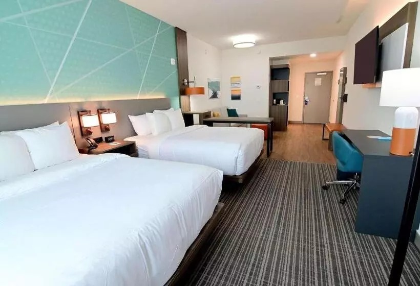 ホテル Comfort Suites Titusville Near Kennedy Space Center