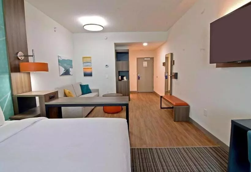 ホテル Comfort Suites Titusville Near Kennedy Space Center