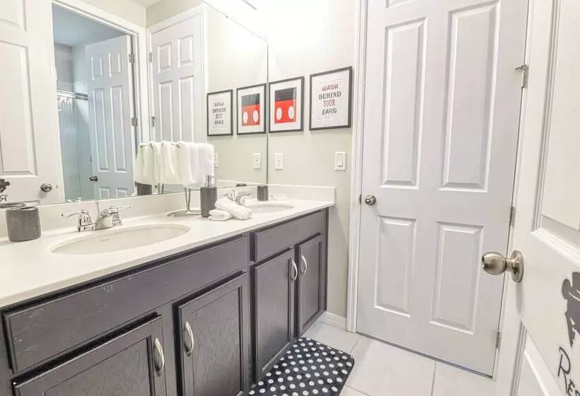 Jodie S Luxury Solara Home