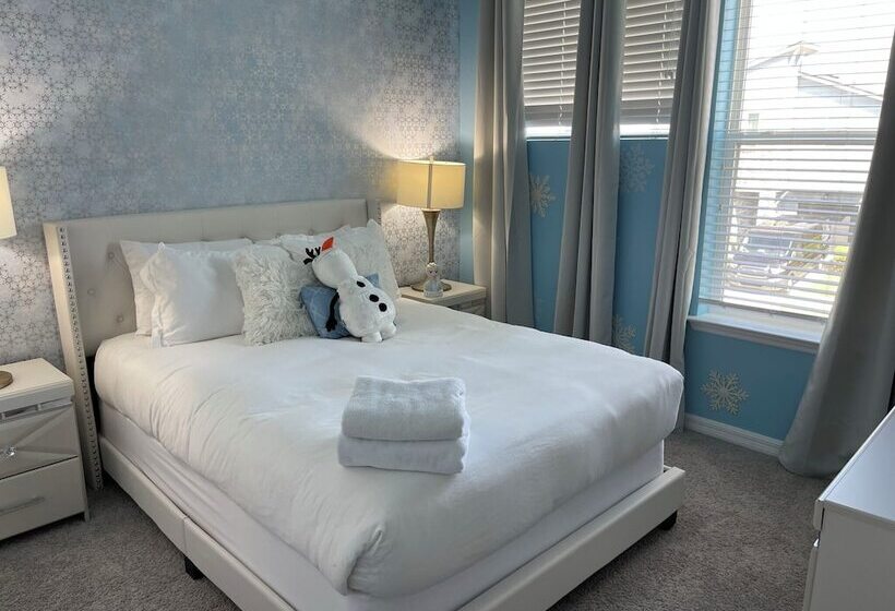 Jodie S Luxury Solara Home