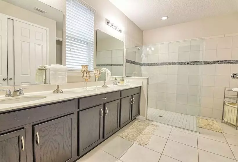 Jodie S Luxury Solara Home