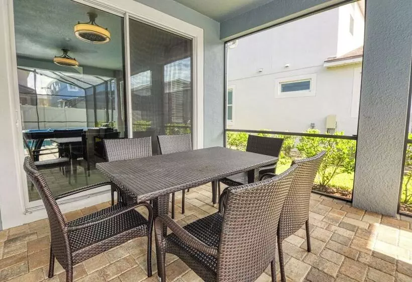 Jodie S Luxury Solara Home