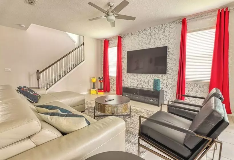 Jodie S Luxury Solara Home