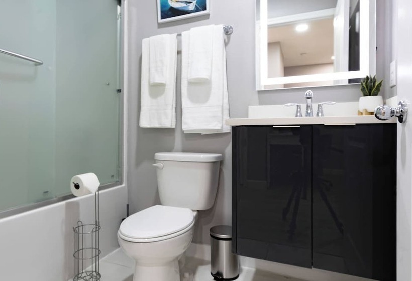 Luxury Remodeled Home W/splash Pool Near Disney 31