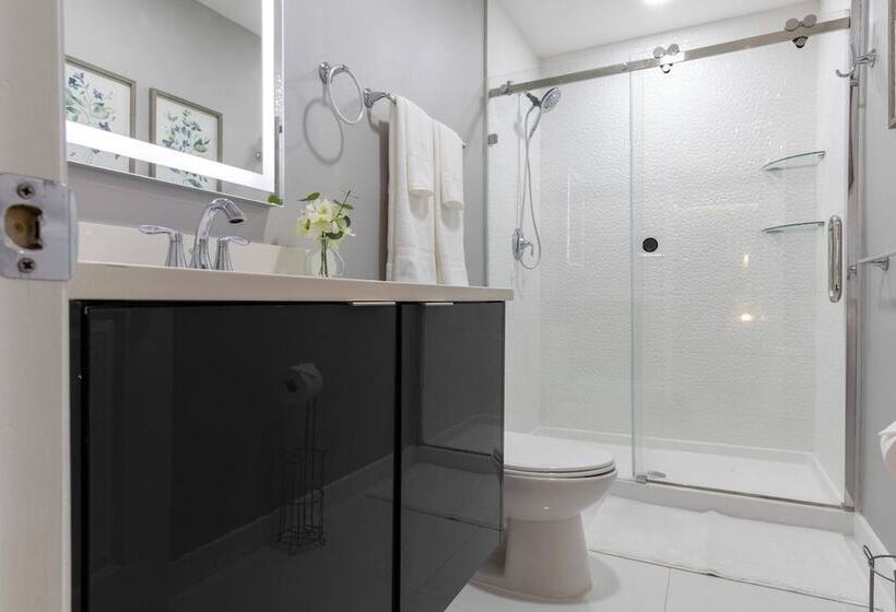 Luxury Remodeled Home W/splash Pool Near Disney 31