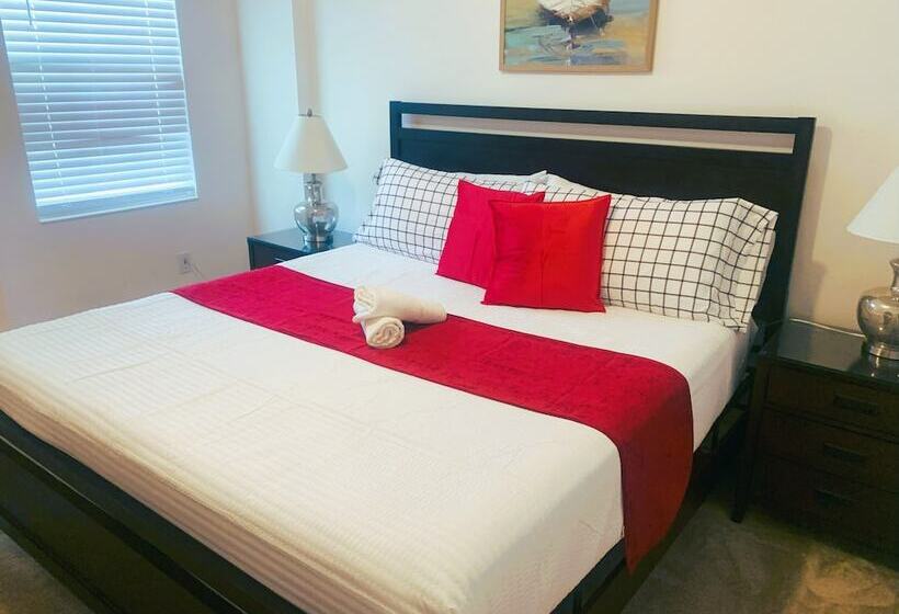 Magic Kingdom Lodgings