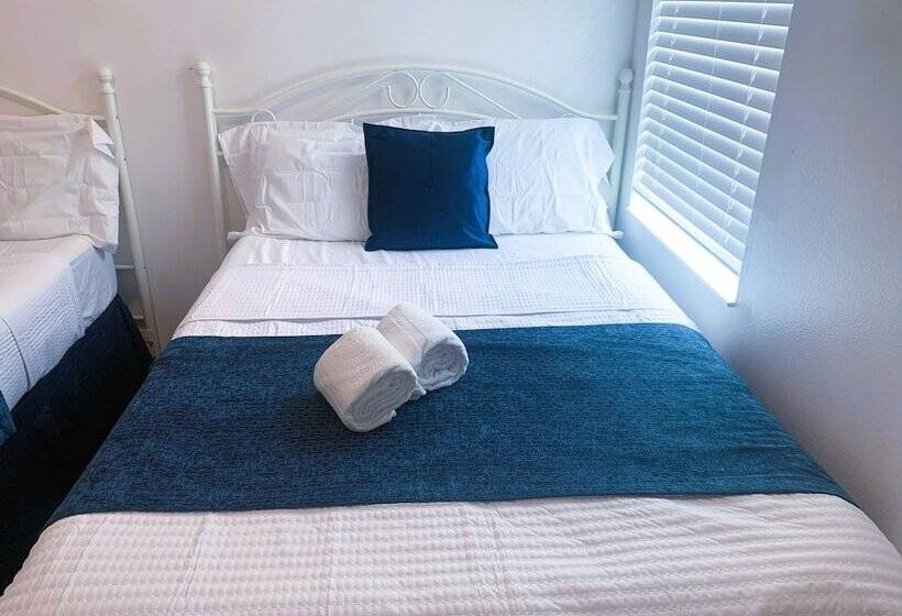 Magic Kingdom Lodgings