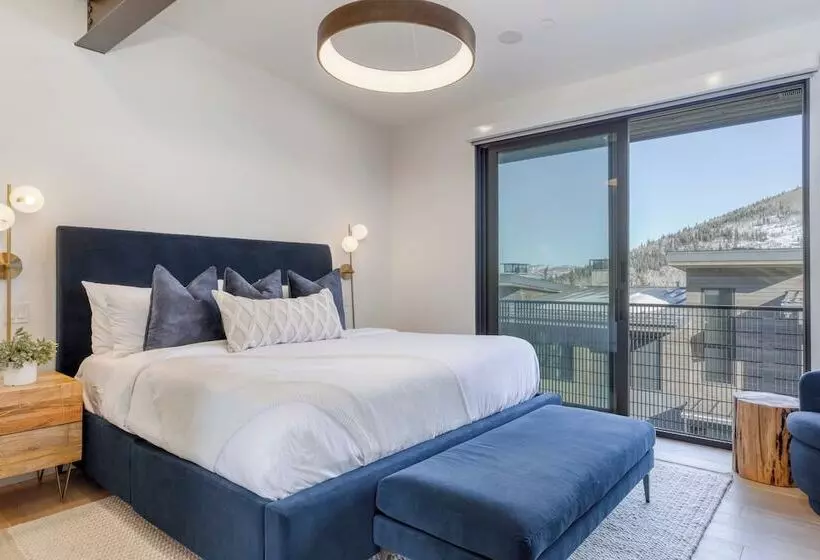 The Ridge At Canyons Village By Avantstay Stunning Ski In/out Condo W/ Hot Tub