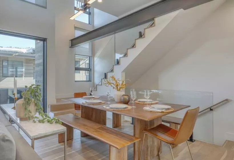 The Ridge At Canyons Village By Avantstay Stunning Ski In/out Condo W/ Hot Tub