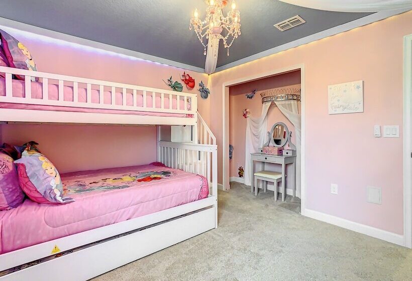 Paradise Away From The Parks At Solterra