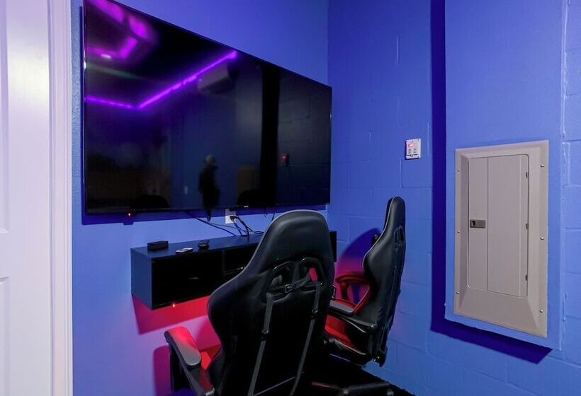 Paradise Away From The Parks At Solterra