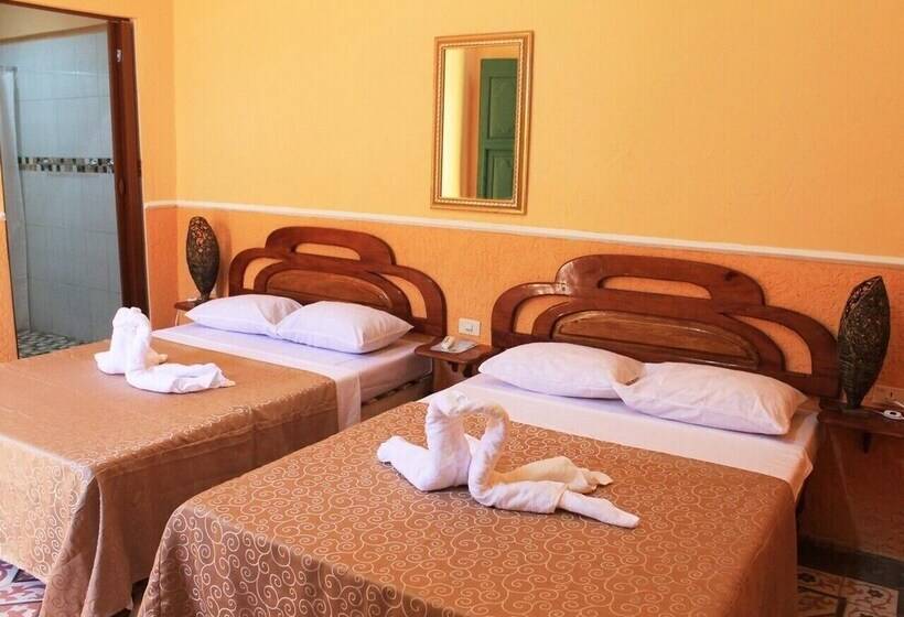 پانسیون Hostal Aguinaga Trinidad