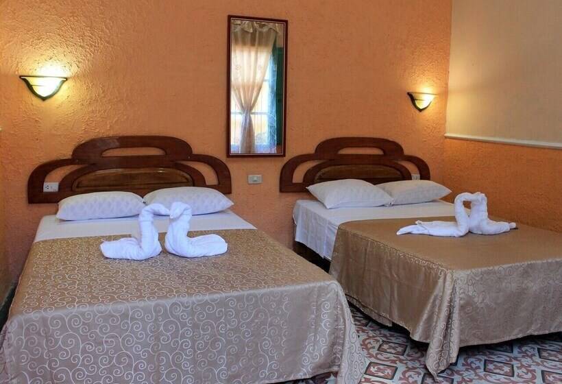 پانسیون Hostal Aguinaga Trinidad