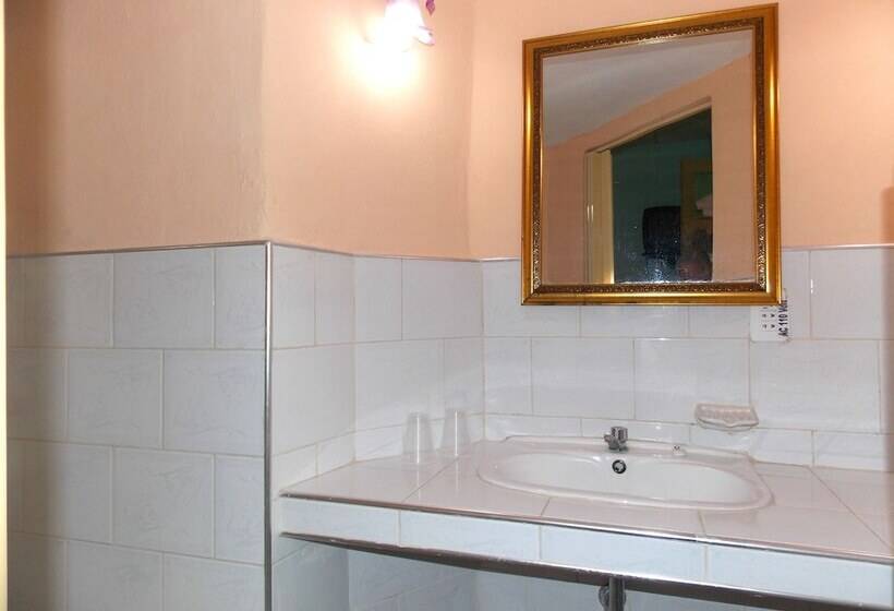 پانسیون Hostal Kinte