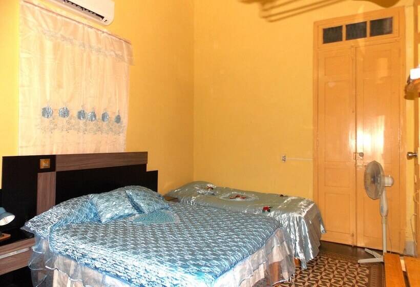 پانسیون Hostal Kinte