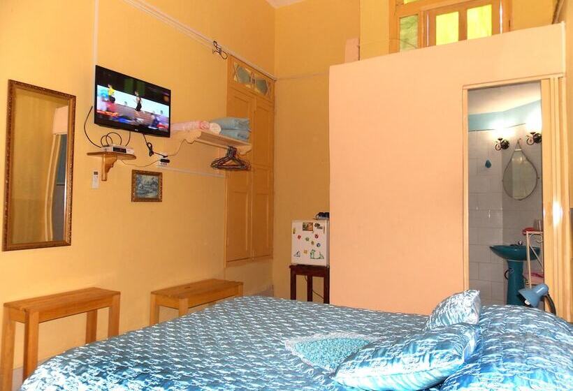 پانسیون Hostal Kinte