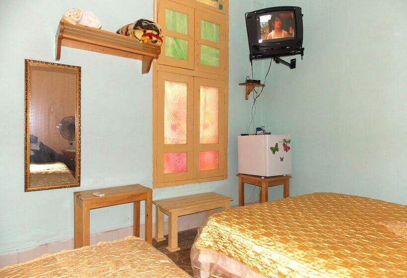 پانسیون Hostal Kinte