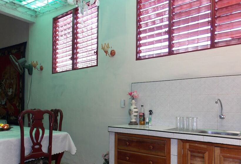 پانسیون Hostal Kinte