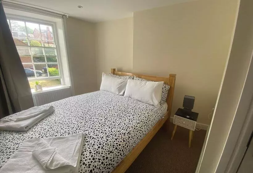 Majatalo Prince Of Wales Rooms