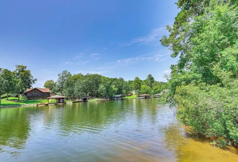 Pet Friendly Sparta Retreat: Boat Dock & Fire Pit!