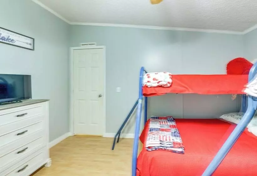 Pet Friendly Sparta Retreat: Boat Dock & Fire Pit!