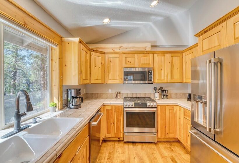 Quail By Avantstay Great Location + Game Room, Hot Tub, & Deck!