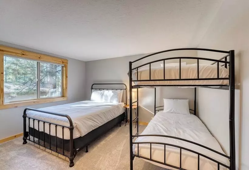 Quail By Avantstay Great Location + Game Room, Hot Tub, & Deck!