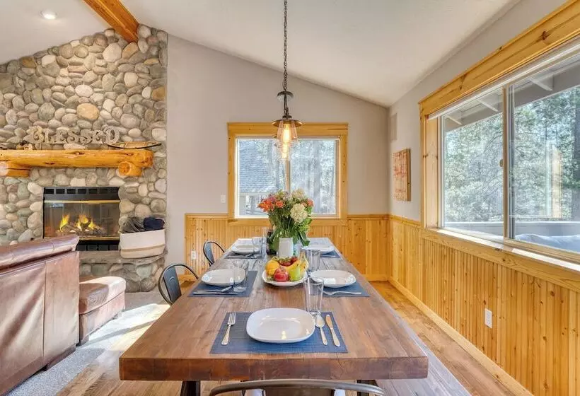 Quail By Avantstay Great Location + Game Room, Hot Tub, & Deck!